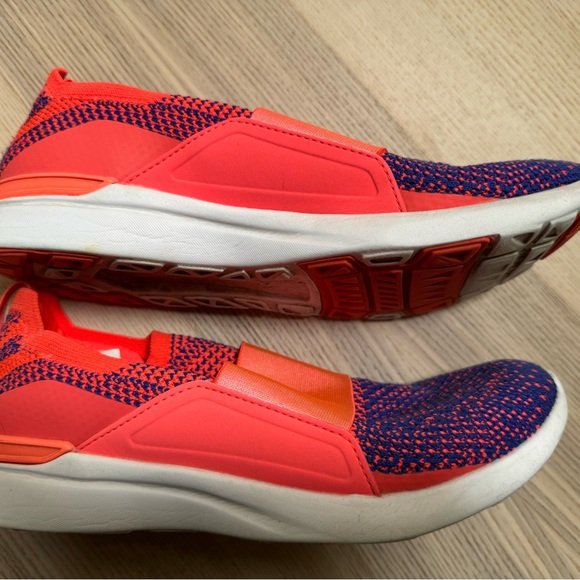 APL TechLoom Bliss (US7) - Picture 3 of 5